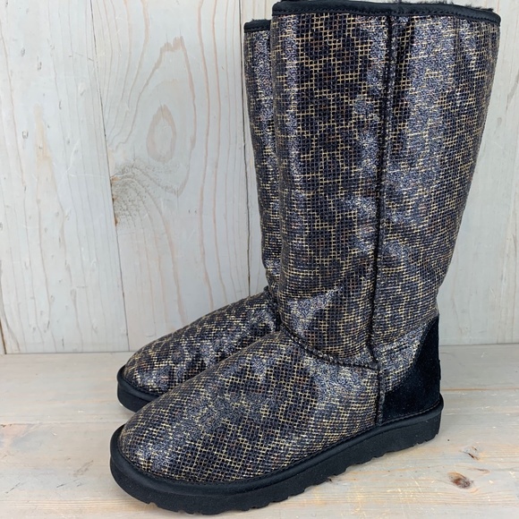 SALE !! UGG CLASSIC TALL GLITTER LEAOPARD. TALL BOOTS NEW - Picture 2 of 5